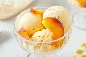 Homemade Peach Ice Cream
