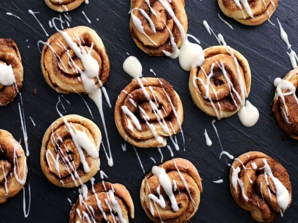 Copycat Cinnabon Cinnamon Buns (Community Fan-Favorite Recipe)